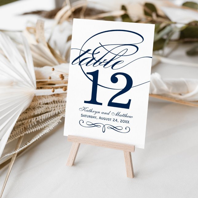 Elegant Navy Blue Calligraphy Wedding Tischnummer (Von Creator hochgeladen)