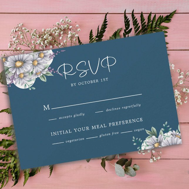 Elegant Navy Blue Daisy Floral Wedding RSVP Karte (Von Creator hochgeladen)