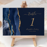 Elegant Navy Blue Gold Agate Wedding Tischnummer<br><div class="desc">Der links Rand dieser eleganten,  modernen Hochzeitskarte weist eine marineblau-blaue Aquarellgrenze mit vergoldetem Imitat-Glitzer auf. Der anpassbare Text kombiniert goldfarbene Handschriften mit kursiven und kopperplate-Schriftart auf marinebasischem Hintergrund.</div>