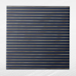 Elegant Navy Blue Gold Double Lines Fliese<br><div class="desc">Navy Blue Ziegelstein mit doppelten Goldlinien Hex-Code für Marineblau ist #202A44.</div>