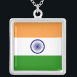 Elegant Necklace mit der Flagge Indiens Versilberte Kette<br><div class="desc">Feiern Sie Ihre Liebe für Indien mit unserer atemberaubenden Halskette unter der Flagge Indiens! Diese wunderschön gearbeitete Halskette ist das perfekte Accessoire für alle, die ihren Stolz auf die indische Kultur ausdrücken wollen. Die lebendigen Farben der indischen Flagge werden hervorgehoben dargestellt, was sie zu einer einzigartigen und bedeutsamen Ergänzung Ihrer...</div>
