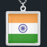 Elegant Necklace mit der Flagge Indiens Versilberte Kette<br><div class="desc">Feiern Sie Ihre Liebe für Indien mit unserer atemberaubenden Halskette unter der Flagge Indiens! Diese wunderschön gearbeitete Halskette ist das perfekte Accessoire für alle, die ihren Stolz auf die indische Kultur ausdrücken wollen. Die lebendigen Farben der indischen Flagge werden hervorgehoben dargestellt, was sie zu einer einzigartigen und bedeutsamen Ergänzung Ihrer...</div>