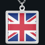 Elegant Necklace mit Flagge des Vereinigten Königr Versilberte Kette<br><div class="desc">Fügen Sie Ihrer Schmuckkollektion eine Touch britischer Eleganz mit unserer eleganten Halskette mit der Flagge des Vereinigten Königreichs hinzu! Diese Halskette, die mit viel Liebe zum Detail gestaltet wurde, ist mehr als nur ein Schmuckstück; sie ist eine Feier des reichen Erbes und kulturellen Stolzes Großbritanniens. Das elegante Design besticht durch...</div>