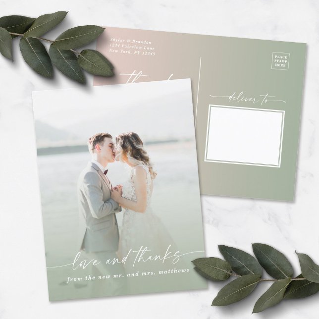 Elegant Ombre Light Green Wedding Foto Overlay Postkarte (Von Creator hochgeladen)