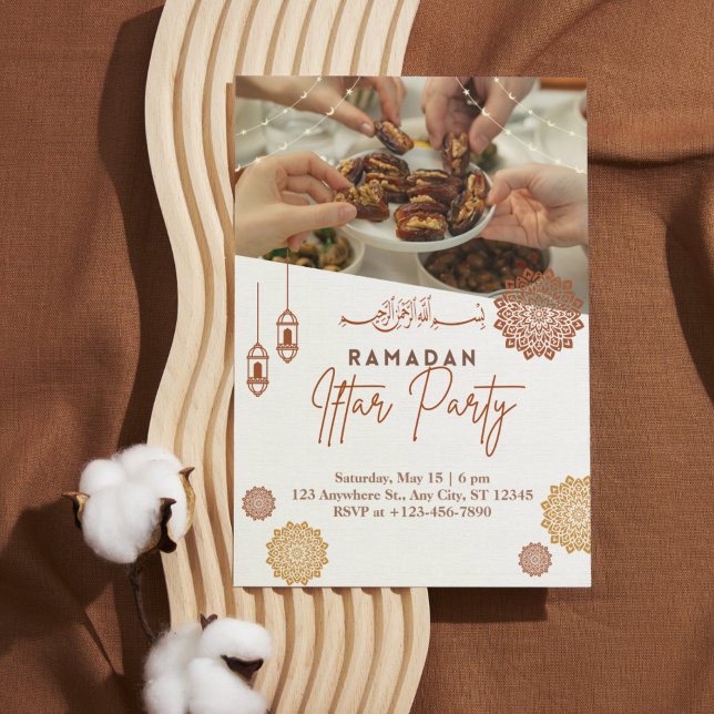 Elégant or Ramadan Iftar Invitation avec photo (Elegant Gold & Floral Ramadan Iftar Invitation with Photo)