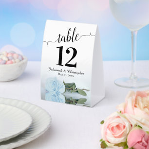 Elegant Pale Dusty Blue Rose Wedding Tischnummer Tischaufsteller