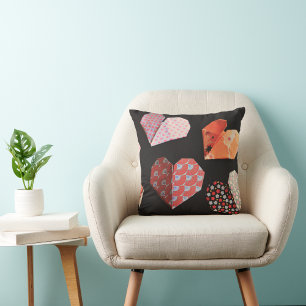 Elegant Paper Hearts Black Background werfen Kisse Kissen