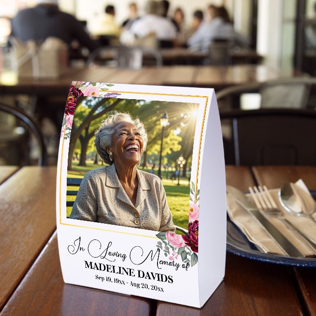 Elegant Peonies Gold Frame Photo Funeral Tischaufsteller (In Situ (Restaurant))