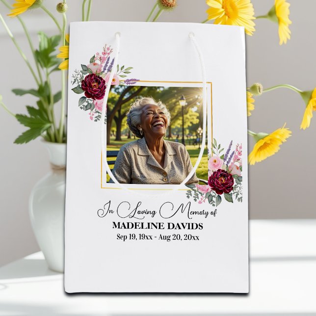Elegant Peonies Photo Funeral Keepsake Mittlere Geschenktüte (Von Creator hochgeladen)