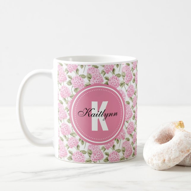 Elegant Pink Hydragea Flowers Pattern Monogram Kaffeetasse (Mit Donut)
