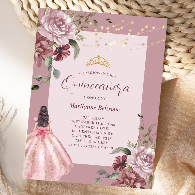 Elegant Princess Floral Quinceñera Einladung (Von Creator hochgeladen)