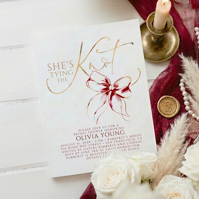 Elegant Red Bow She's Tying The Knot Bridal Shower Einladung (Red Bow Bridal Shower Invitation)