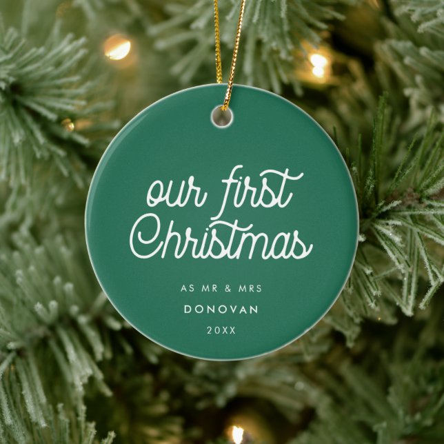 Elegant Retro Green Unser erstes Weihnachtsfest-Fo Keramik Ornament (Baum)