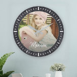 Elegant Rustic Wood Custom Name Photo  Große Wanduhr<br><div class="desc">Perfect keepsake gift for grandparents! This rustic modern wall clock features a favorite photo along with your personalized name on a black wood panel backdrop.</div>