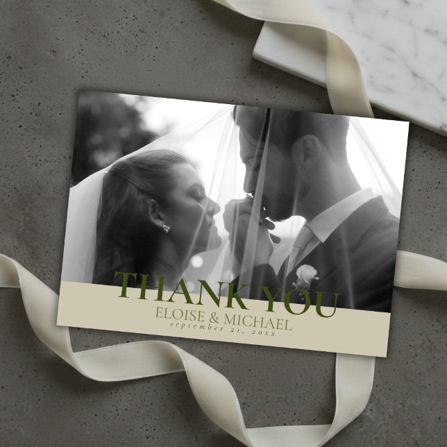 Elegant Sage Green Crest Monogram Wedding Dankeskarte (Elegant Sage Green Crest Monogram Wedding Thank You Card)