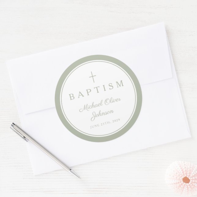 Elegant Sage Green Cross Boy Baptism  Runder Aufkleber (Umschlag)
