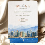 Elegant San Diego, Kalifornien, Rett-the-Date Einladung<br><div class="desc">Mit dieser raffinierten Rett-the-Date-Einladung mit der atemberaubenden Skyline von San Diego, Kalifornien, kündigen Sie Ihre bevorstehende Hochzeit an. Die Karte zeigt eine wunderschöne Aquarellbilder von San Diegos pulsierendem Stadtbild, Set vor dem Hintergrund des ruhigen Pazifiks und der majestätischen Berge. Der Text wird elegant in einer Mischung aus klassischen Serifen und...</div>