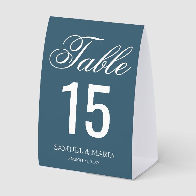 Elegant Script Dusty Blue Wedding Table Number Tischaufsteller (Vorderseite)