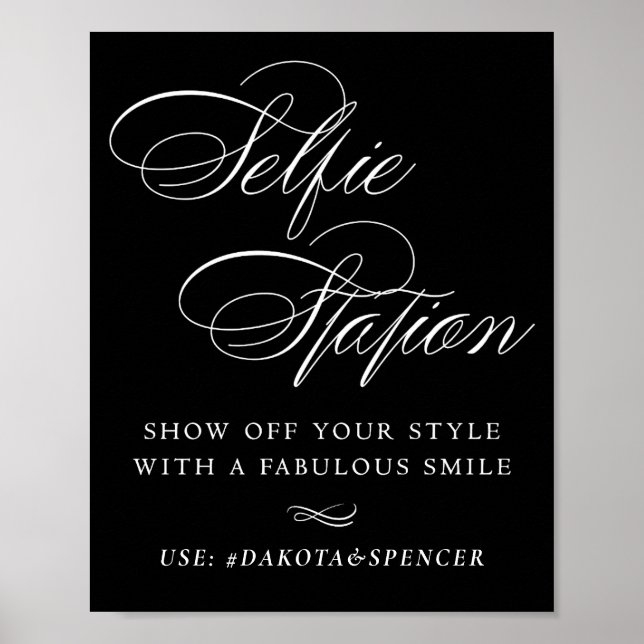 Elegant Selfie Station White Script Smile Hashtag Poster (Vorne)