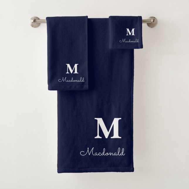 Elegant Simple Custom Monogram Badhandtuch Set (Insitu)