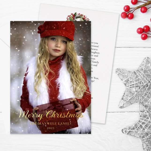 Elegant Simple Minimalistisch Merry Christmas Foto Folieneinladung (Elegant minimalist "Merry Christmas" design with large photo, gold foil text and back  message.)
