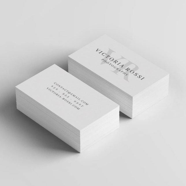 Elegant SImple Minimalistisch Style Basic Theme Visitenkarte (Von Creator hochgeladen)