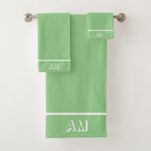 Elegant Simple White Monogram on Green Badhandtuch Set