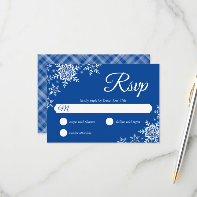 Élégant Snowflakes Plaid Deep Blue Wedding RSVP (Devant/Arrière en situation)