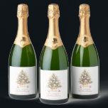 Elegant Soft Pink Merry Christmas Tree Individuell<br><div class="desc">Elegant weich rosa Merry Christmas Tree Individuelle Name Sparkling Wine Label - Festliche & raffinierte Touch für Ihre Ferien Drinks! Genießen Sie Ihre Urlaubserlebnisse mit unserem eleganten Weihnachtsflaschenlabel. Dieses wunderschön gestaltete Label besticht durch einen sanften, grünen und weißen Weihnachtsbaum, der mit zarten, weichen rosa Ziergegenständen geschmückt ist und von winzigen...</div>