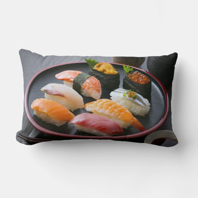 Elegant Sushi Plate Cushion – Taste of Tradition Lendenkissen (Vorderseite)
