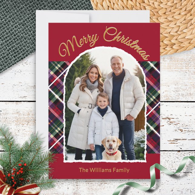 Elegant Tartan Kariert Arch Foto Frohe Weihnachten (An elegant Christmas card with custom arch-framed photo, with burgundy and tartan backdrop)
