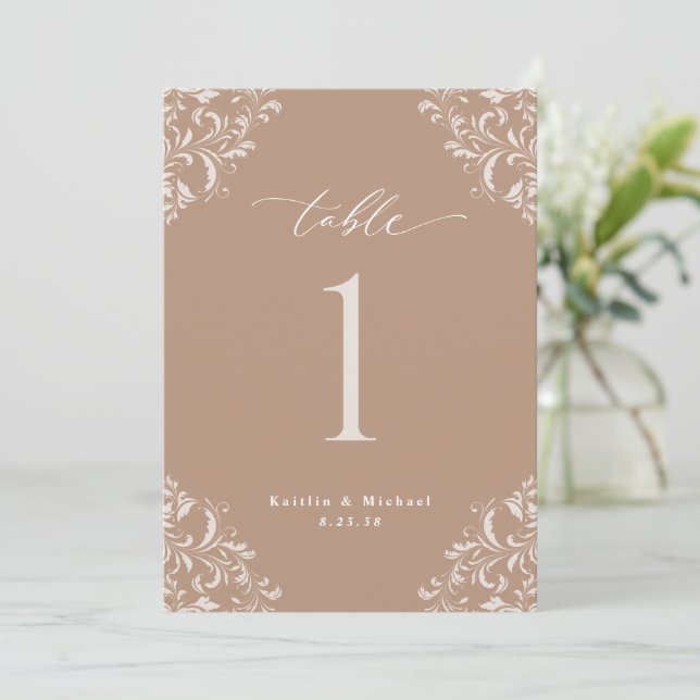 Elégant Taupe Beige 5x7 Mariage Numéros de table (Debout devant)