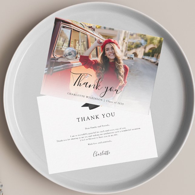 Elegant Trendy Foto Script Abschluss 2025 Mitteilungskarte (Graduation Script 2025 Photo Thank You Notecard)