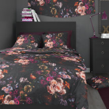 Elegant Vintag Dark Moody Burgundy Floral