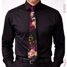 Elegant Vintag Dark Moody Burgundy Floral