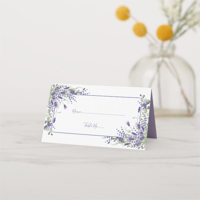 Elegant Violet Watercolor Grüne Landschaft Hochzei Platzkarte (Vorderseite)
