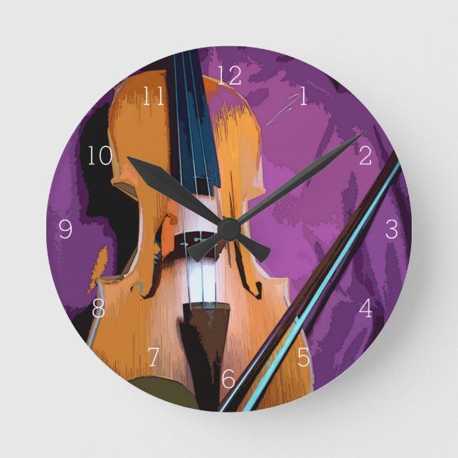 Elegant Violin on Purple Silk, Runde Clock Runde Wanduhr (Vorderseite)