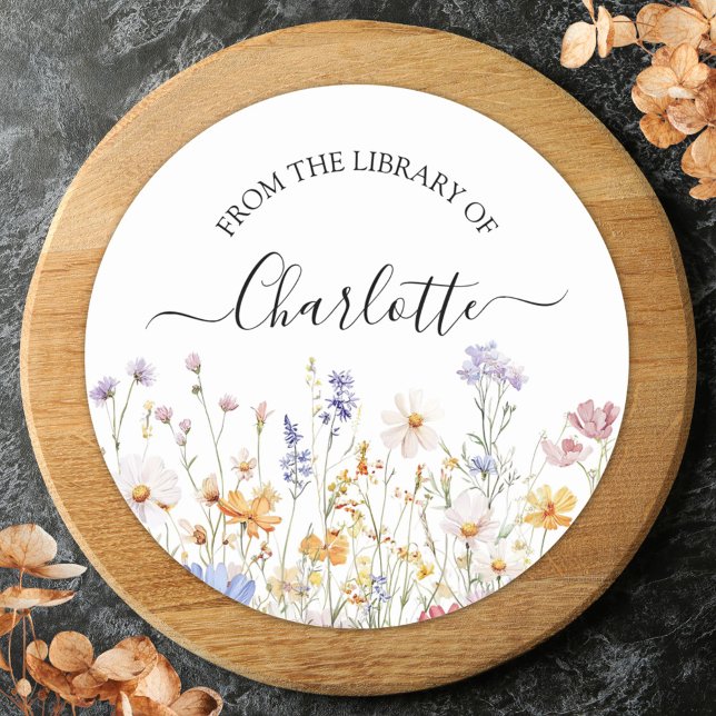 Elegant Watercolor Colorful Wildflower Bookplate Runder Aufkleber (Close up)
