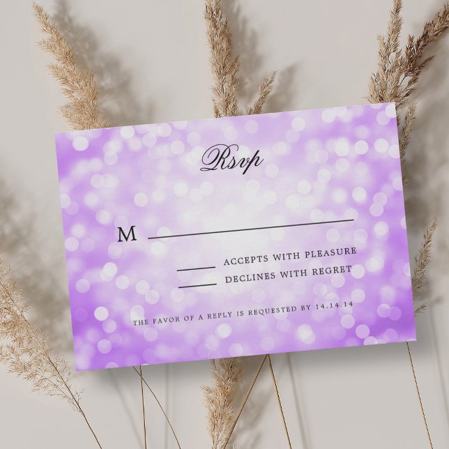 Elegant Wedding UAWG Bokeh Lights Lila RSVP Karte (Elegant Wedding RSVP Bokeh Lights Purple )