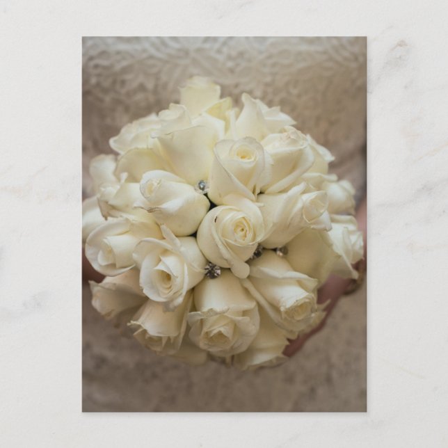 Elegant White Bridal Bouquet Postkarte (Vorderseite)