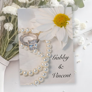 Elegant White Daisy Wedding Einladung