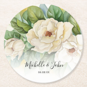 Elegant White Floral Magnolia nennt Script Wedding Runder Pappuntersetzer