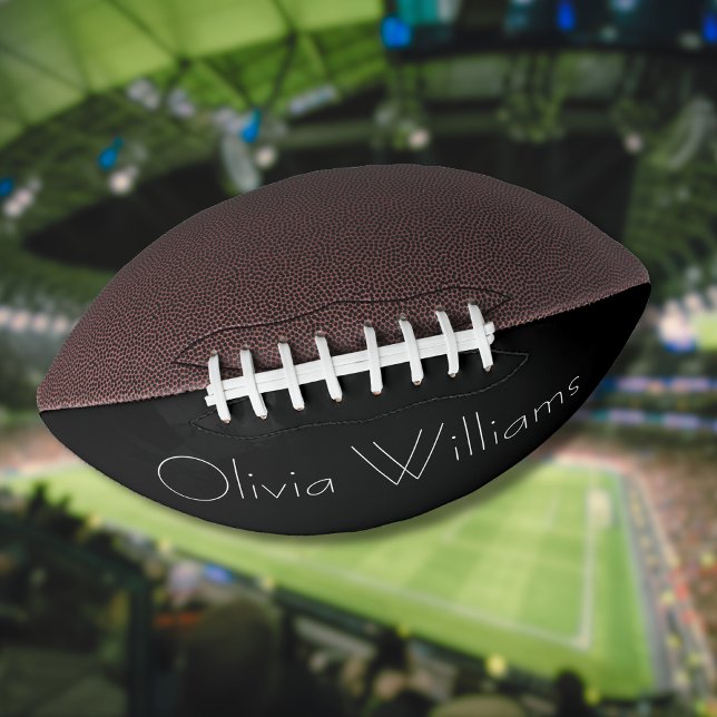 Elegant White Monogram | Stilvoll modern Minimalis Football (Von Creator hochgeladen)