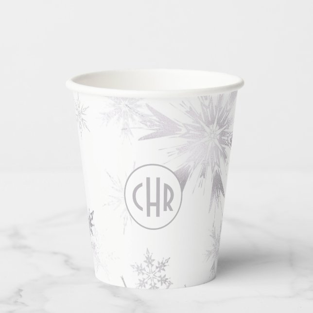 Elegant White Winter Snowflakes Pappbecher (Vorderseite)