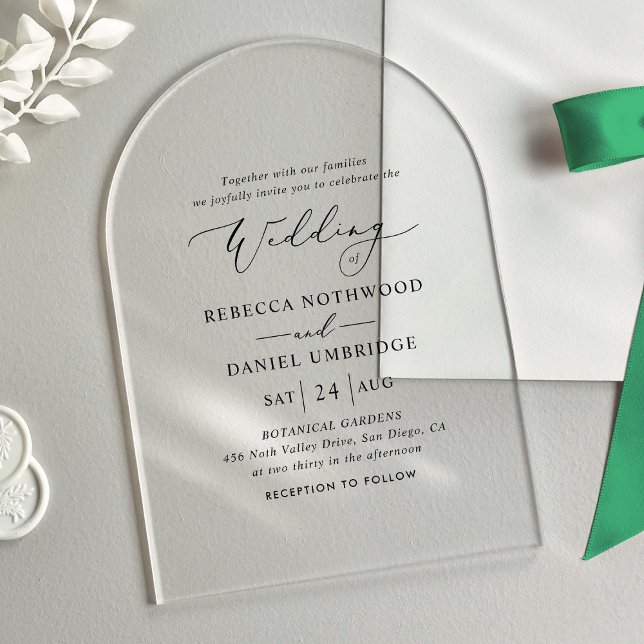 Elegante Arch Minimalistisch Wedding Acryleinladungen (Von Creator hochgeladen)