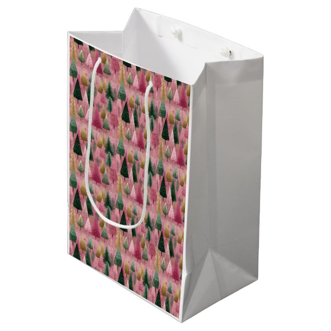 Elegante Baumzweige am Rosa Holiday Art Mittlere Geschenktüte (Vorderseite Schrägansicht)