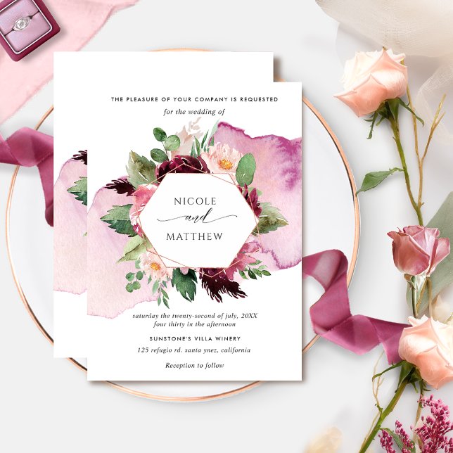 Elegante Berry Burgundy und Blush Floral Wedding Einladung (Von Creator hochgeladen)