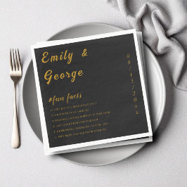 Elegante Black and Gold Classy Fun Fakten Hochzeit Serviette
