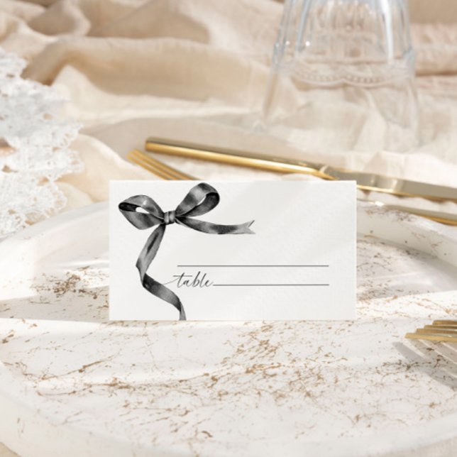 Elegante Black Bow Wedding Platzkarte (Von Creator hochgeladen)