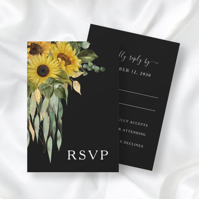 Elegante Black Floral Wedding RSVP Karte (Von Creator hochgeladen)